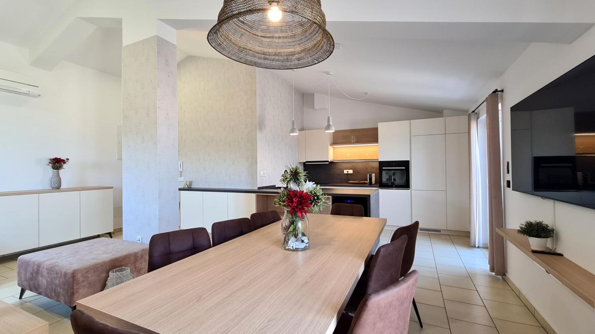 Orkula Apartments Pasman Luaran gambar